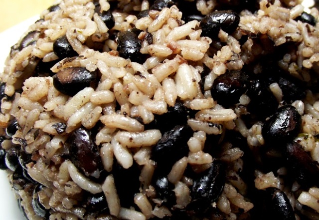 Black bean rice (congrí)